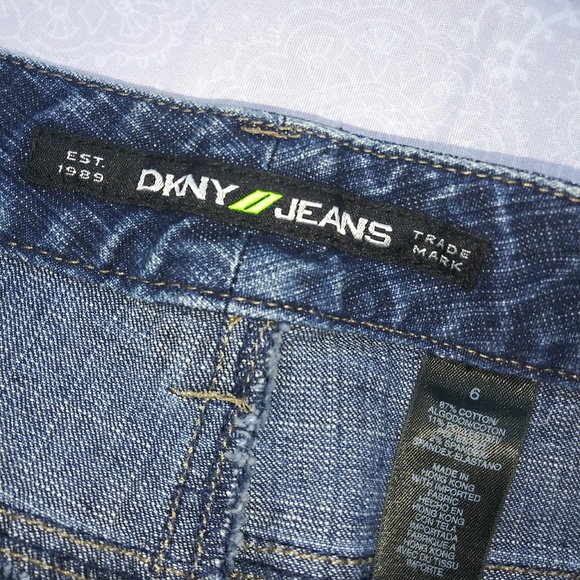 Jeans - Picture 2 of 3